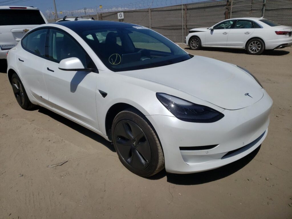 tesla 3